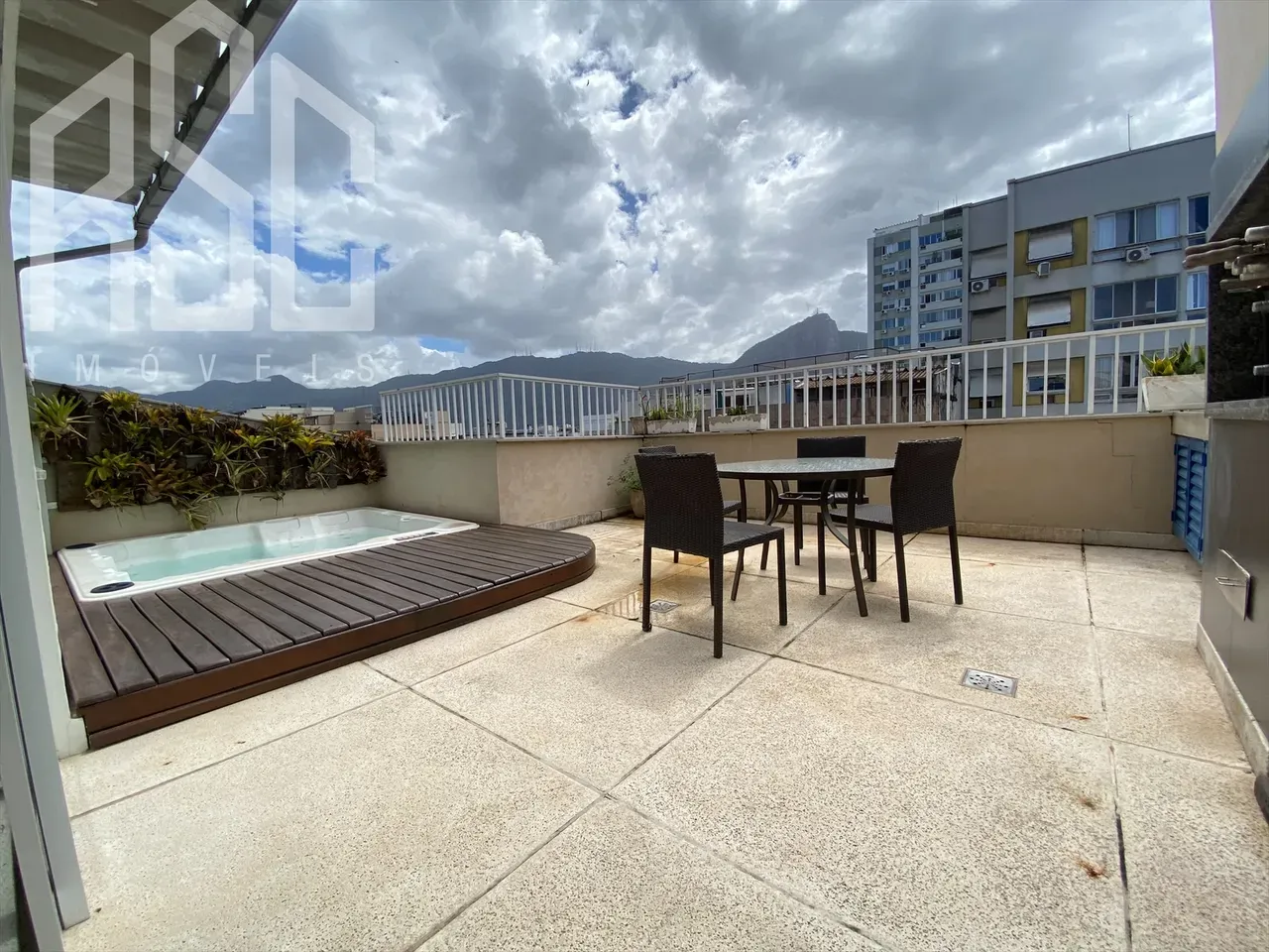 145 m² duplex penthouse with 2 bedrooms and 3 baths — photo 47
