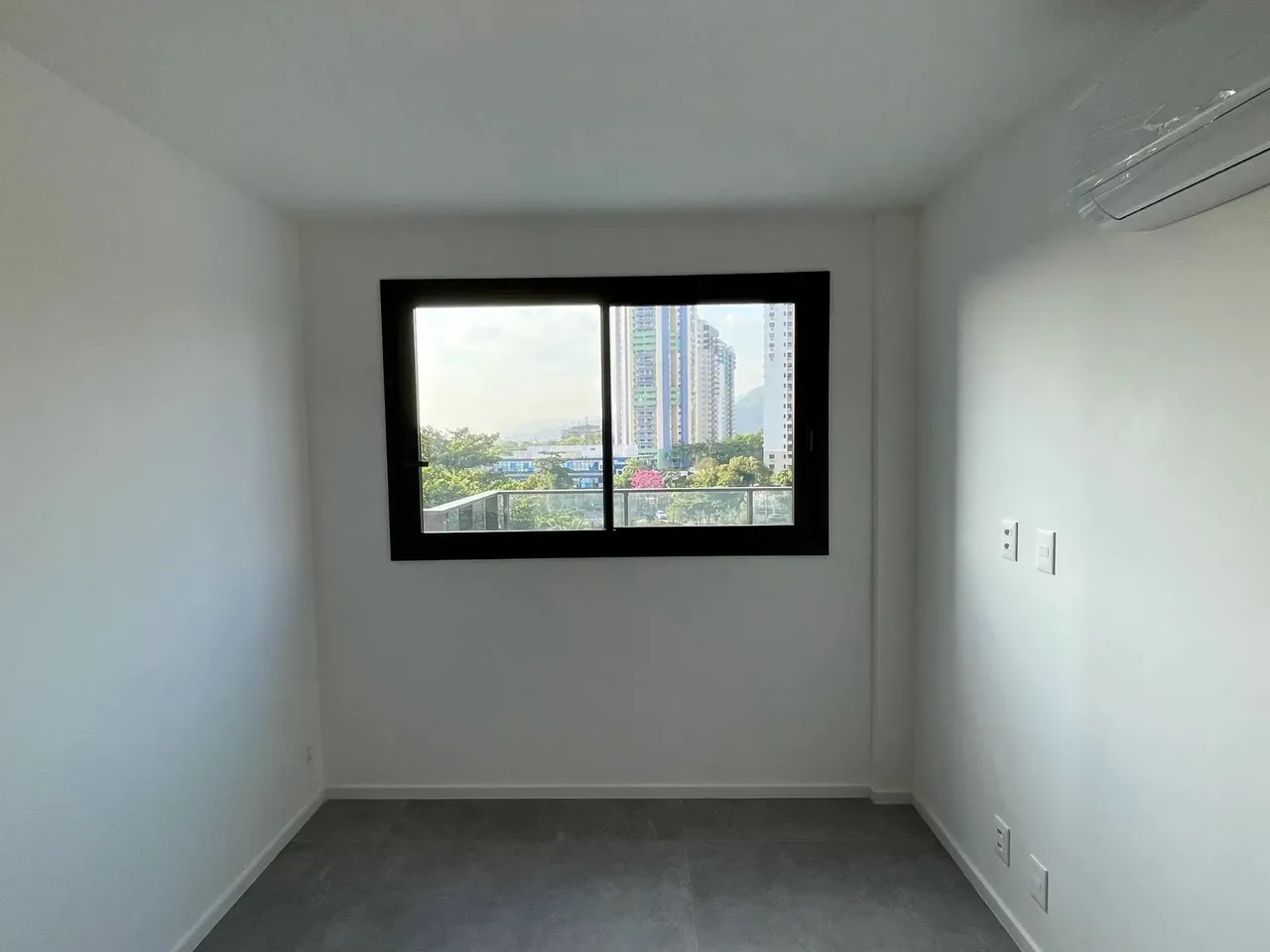 Apartment with 3 bedrooms, 3 bathrooms and balcony — photo 19
