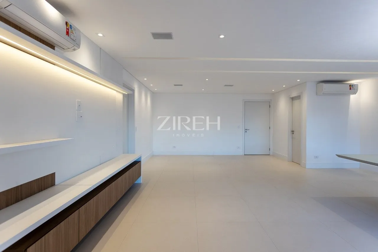 Apartment with 3 en-suite bedrooms and BBQ balcony — photo 12