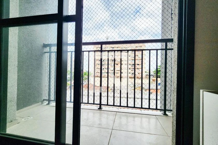 2-bedroom apartment in a building with a gym — photo 22