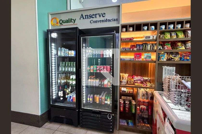 Студия 37 м² с балконом и компактной кухней — photo 14