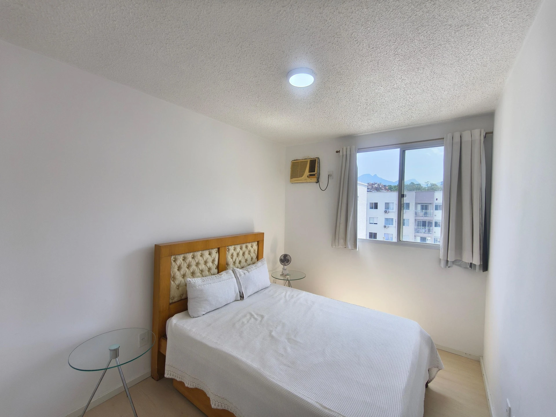 Mountain view in a 2-bedroom apartment, 50 m² — photo 3