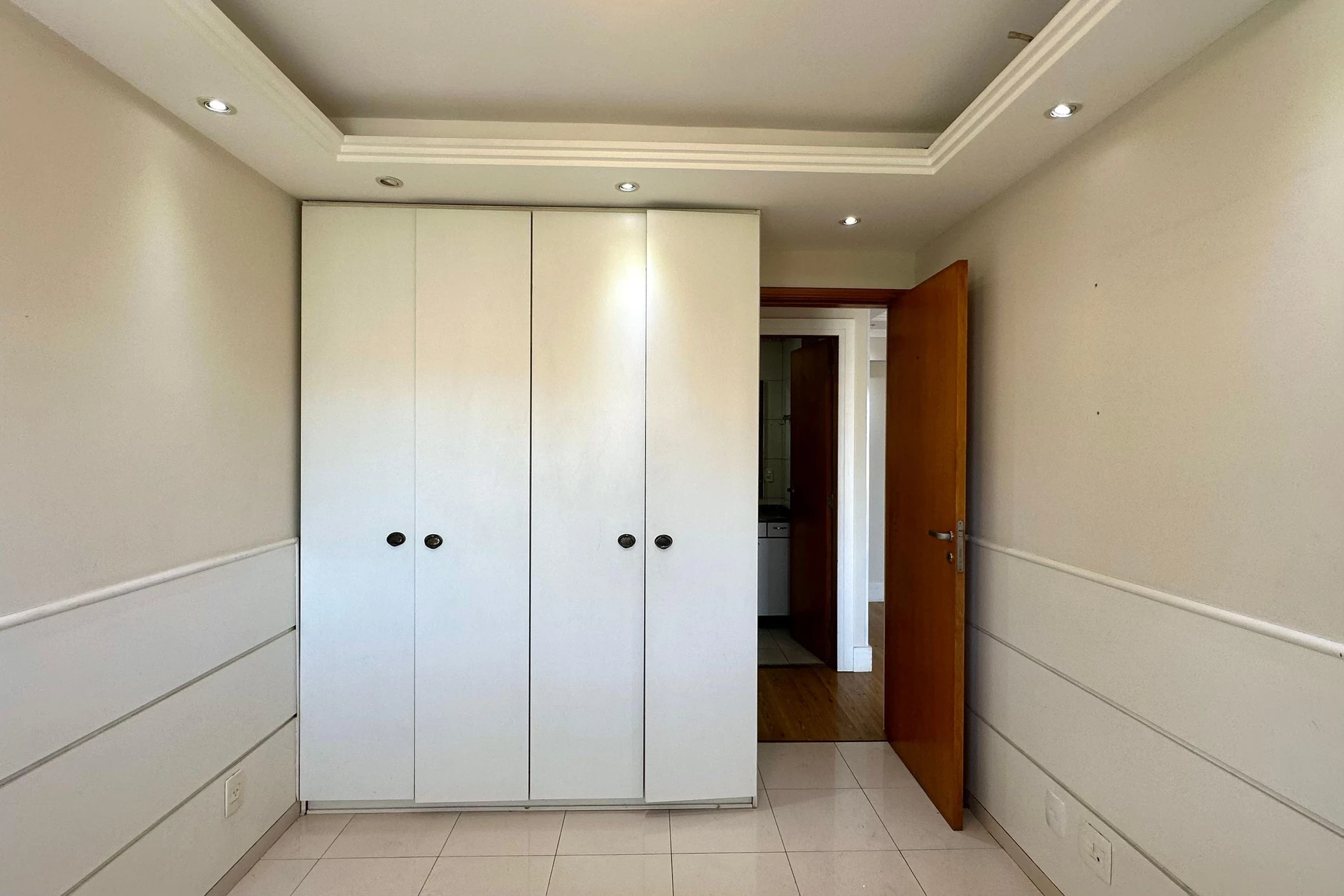 Apartamento de 3 quartos com vista para a água — photo 42