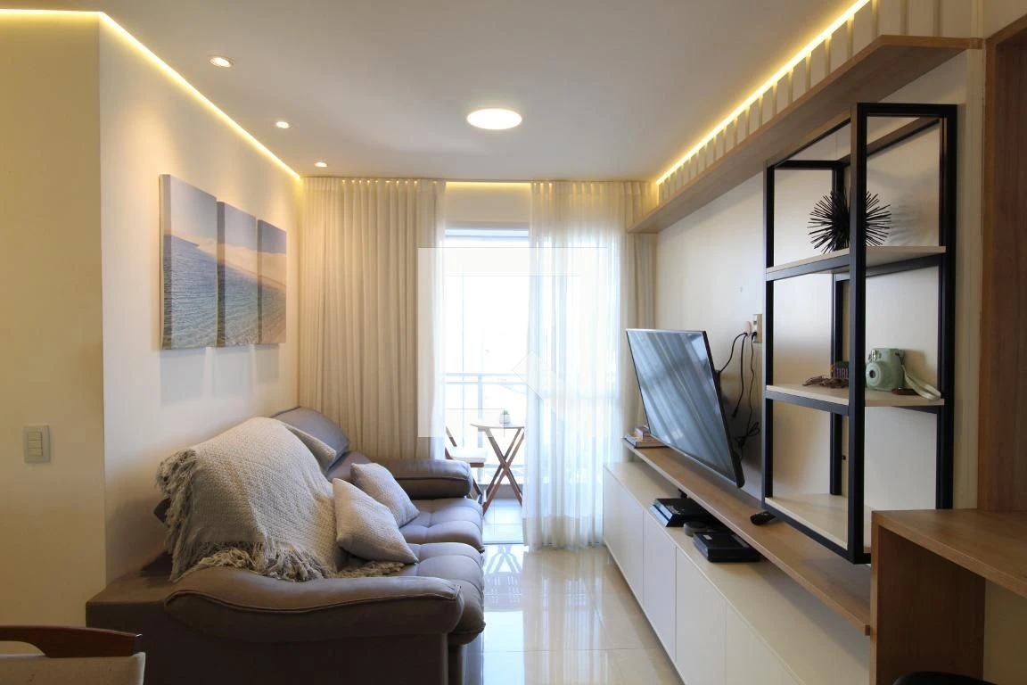 Собственный бассейн и 2 спальни: квартира 64 м² — photo 11