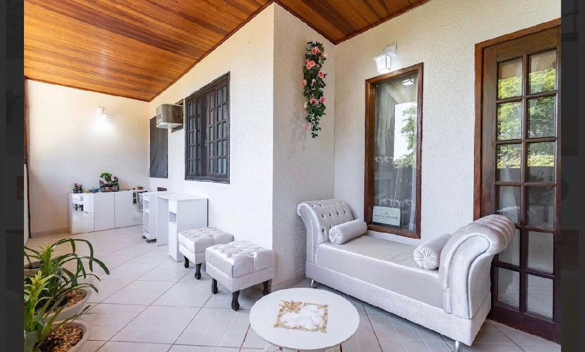 House with 8 bedrooms and 5 en-suites, 1500 m² — photo 18