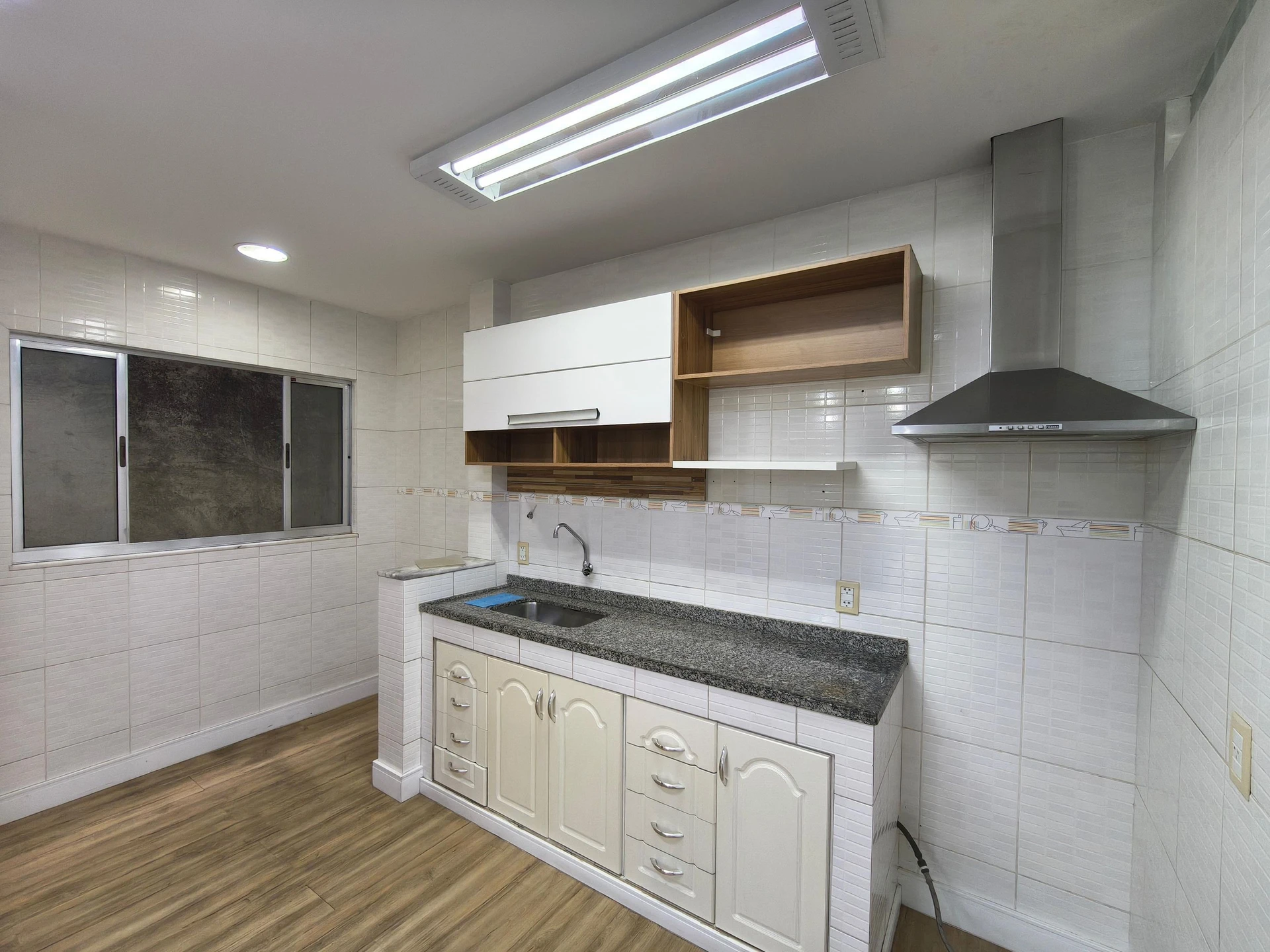 Garden in a 2-bedroom house, 100 m² — photo 2
