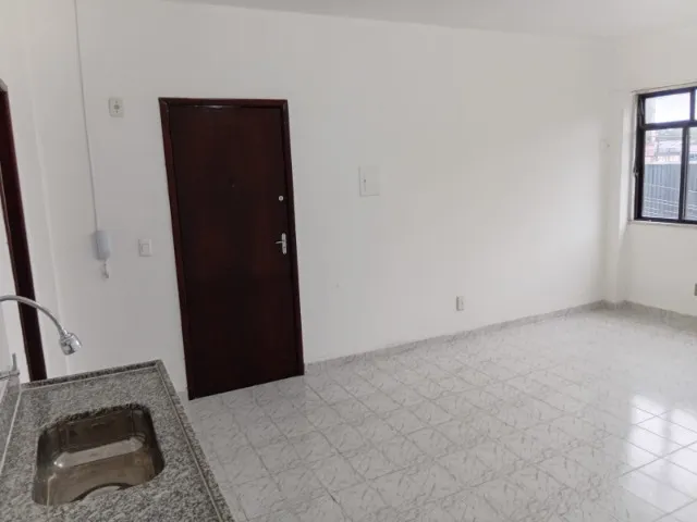 Unfurnished studio with 1 bedroom and 1 bathroom — photo 2