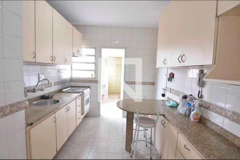 Mountain view in a 3-bedroom apartment, 98 m² — photo 11
