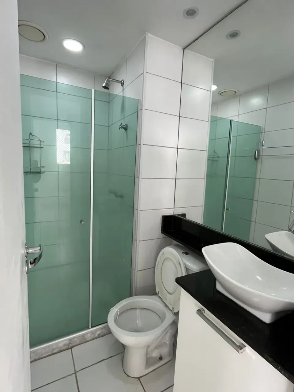 2-bedroom, 2-bath apartment with gas stove kitchen — photo 13