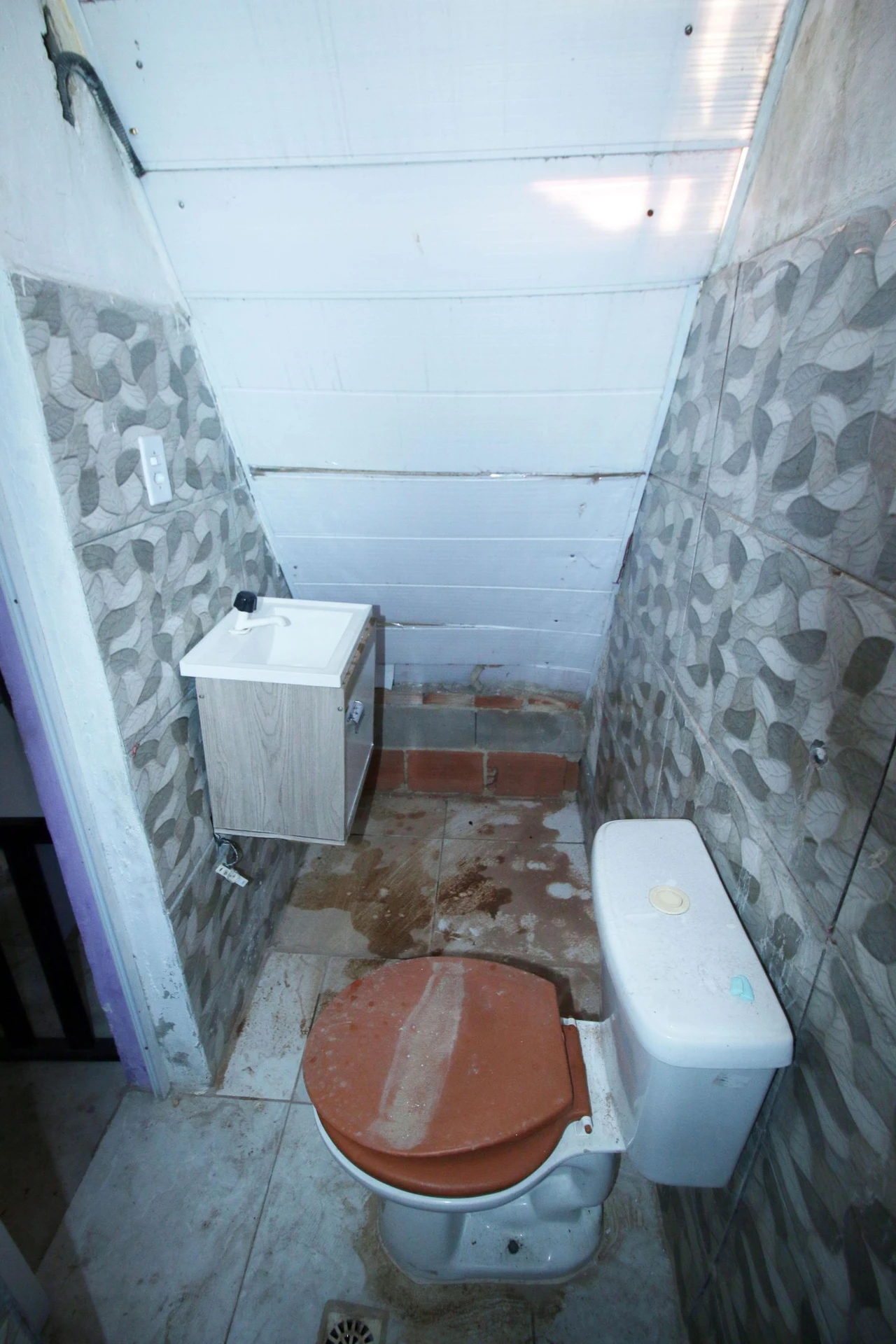 Незамебльована студія з 1 спальнею в сьюті — photo 10