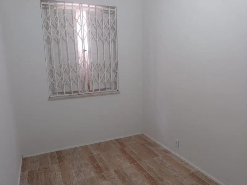 Residential house with 3 bedrooms and a balcony — photo 14