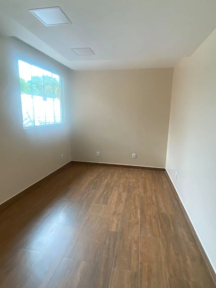 House with 1 en-suite bedroom and 1 total bathroom — photo 5