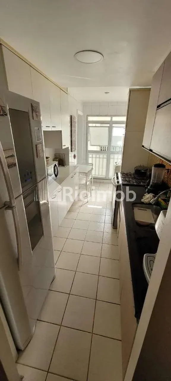 Furnished 3-bedroom duplex with 4 bathrooms and a home office — photo 20