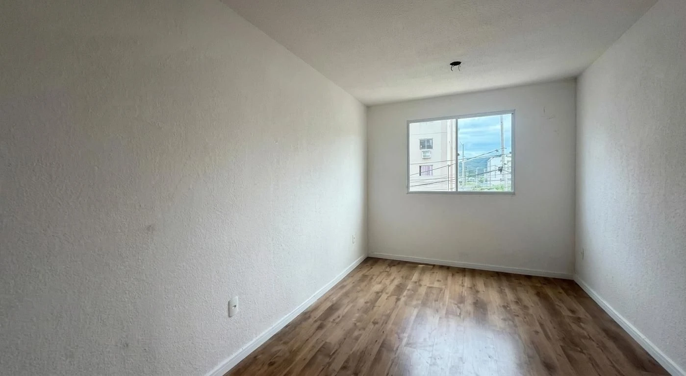 Apartment, 58 m², with wood or laminate floors — photo 10