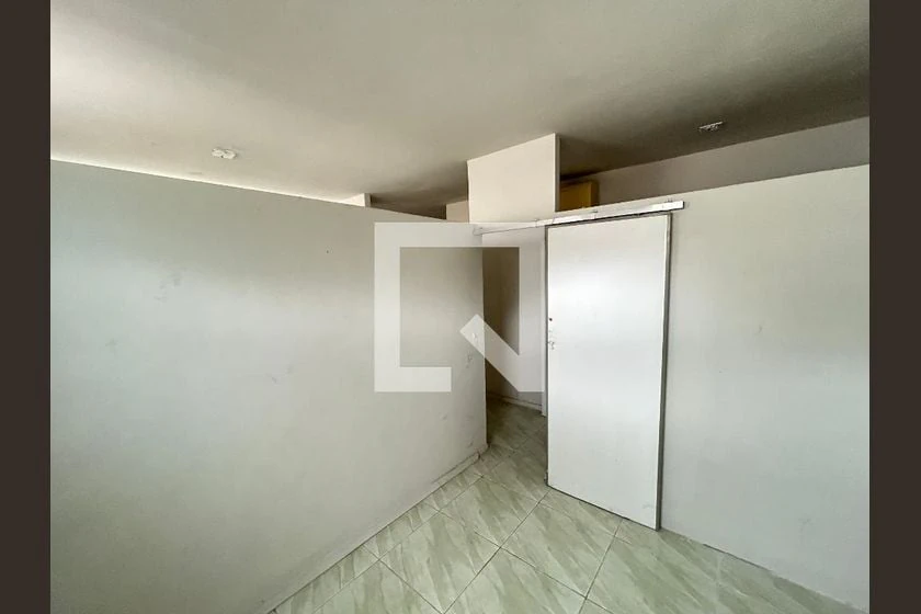 Casa para alugar sem mobília com 4 quartos e 1 banheiro — photo 31