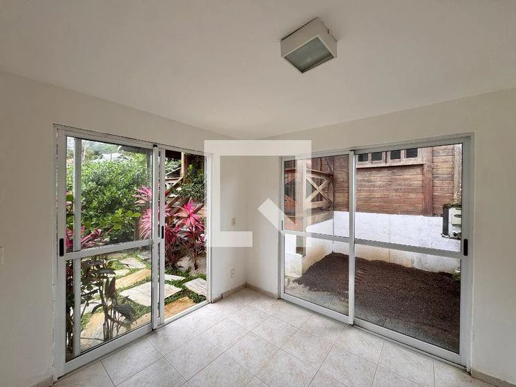 1000 m² house with a washing machine and a bathtub — photo 33