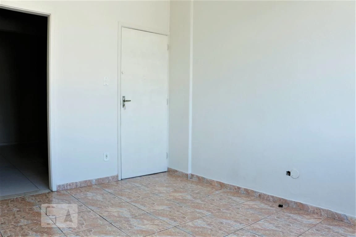 Unfurnished apartment with 2 bedrooms and a private BBQ — photo 10
