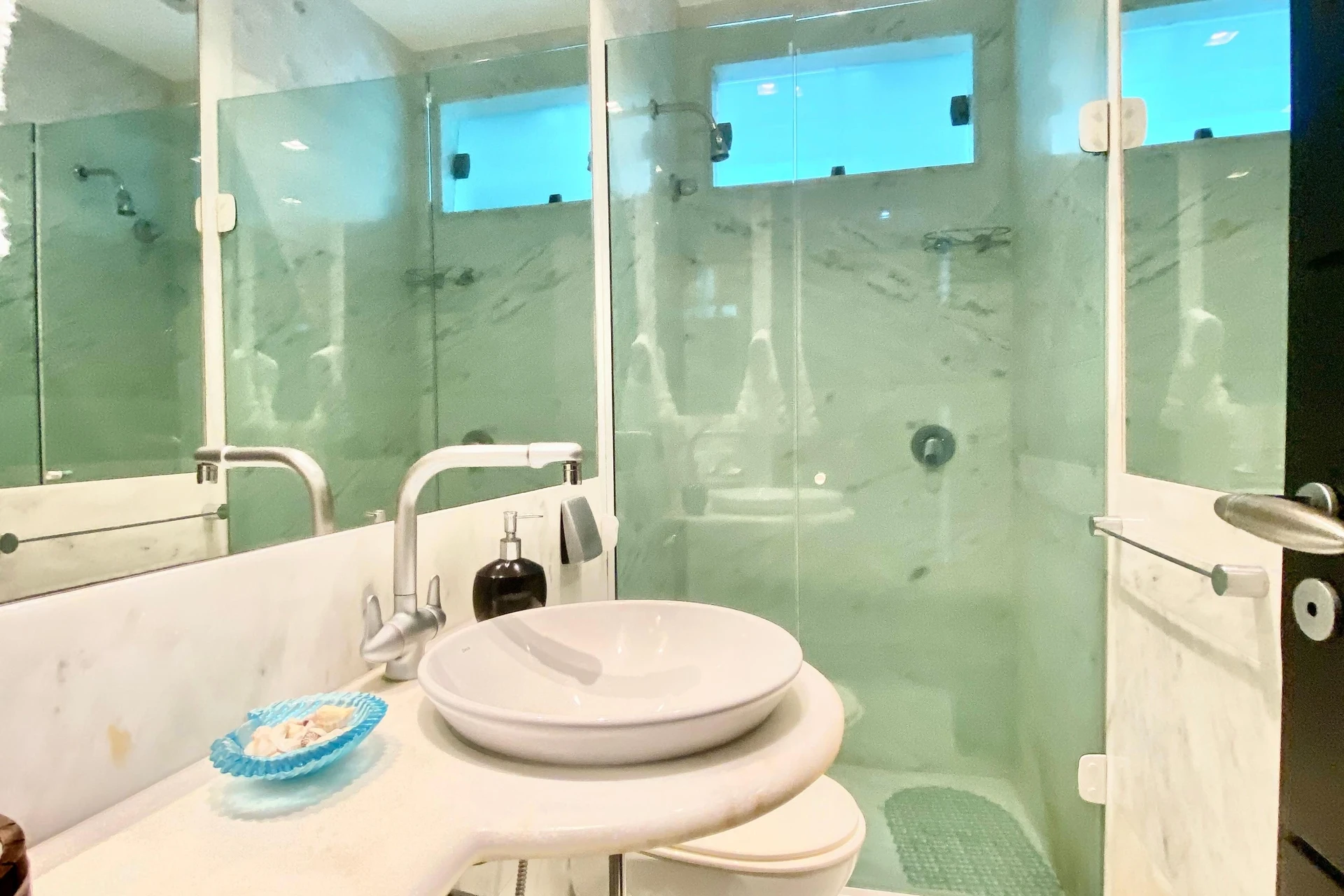 Vista al agua y 2 dormitorios: departamento de 129 m² — photo 35