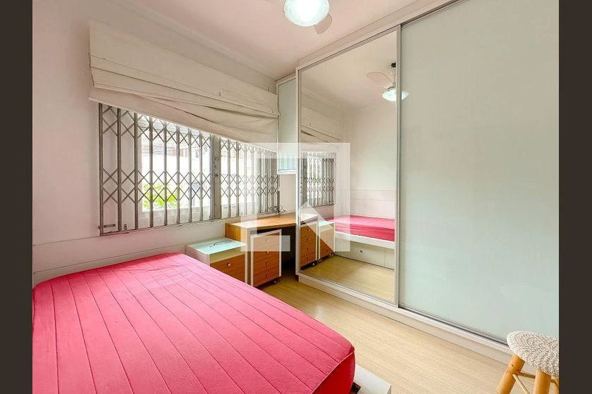 Furnished house, 250 m², with a bathtub — photo 22