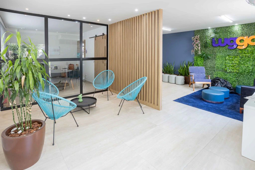 2-bedroom apartment with an open-plan kitchen
