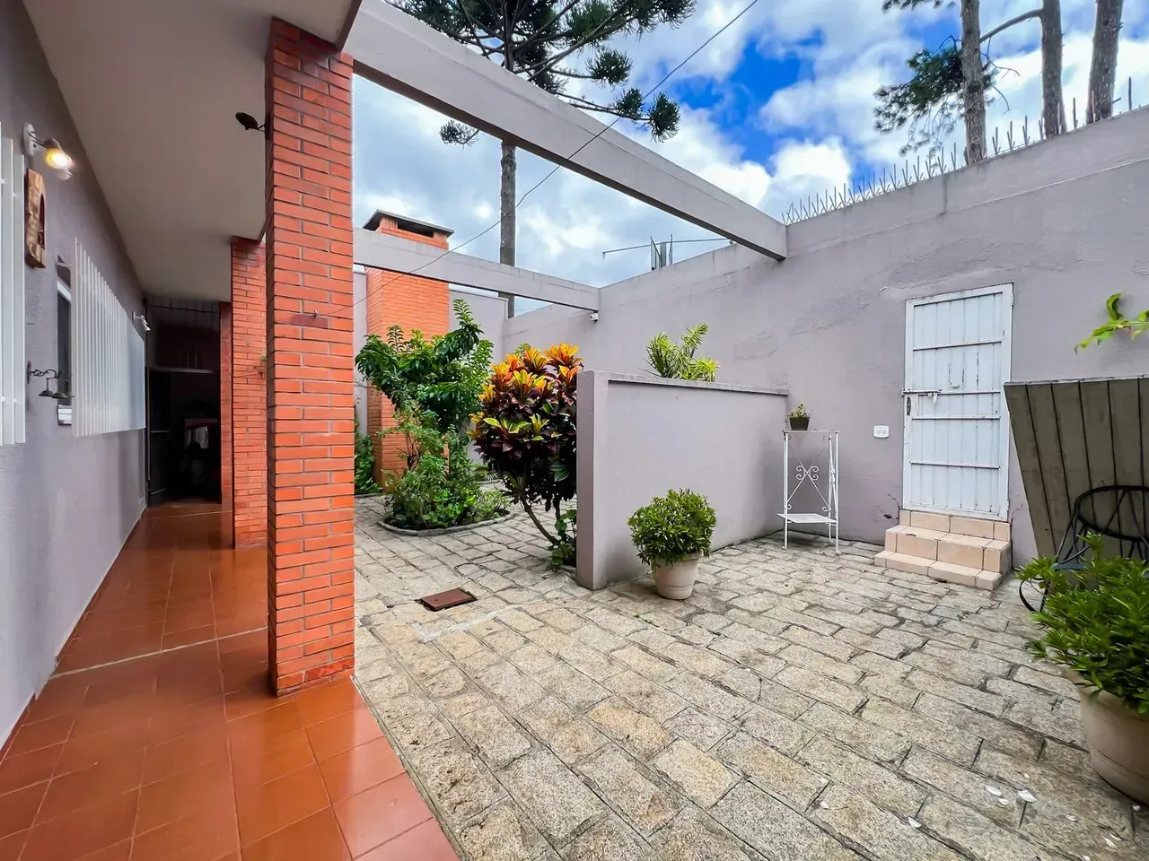 Casa comercial de 590 m², 3 dormitorios y cocina cerrada — photo 15
