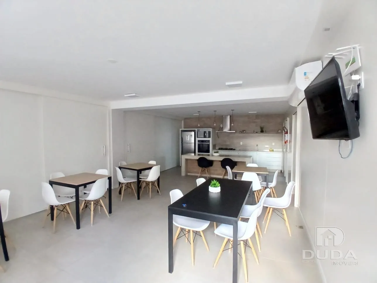 2-bedroom apartment with a washing machine in Florianópolis — photo 34