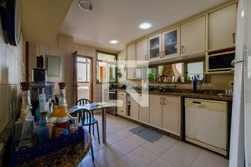 Apartamento amueblado de 5 dormitorios y 360 m² — photo 36