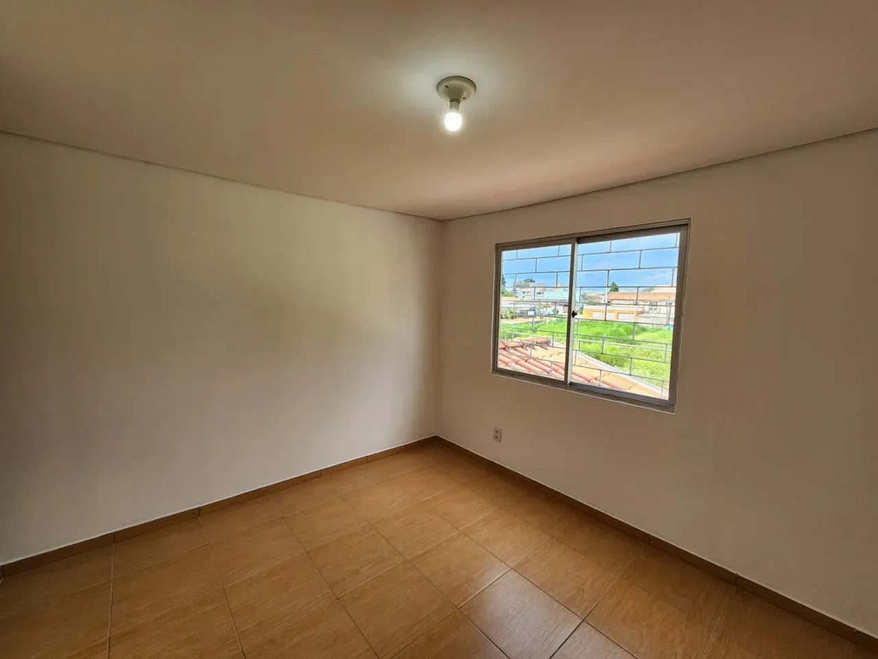 Casa de 3 habitaciones con 1 suite y jardín privado