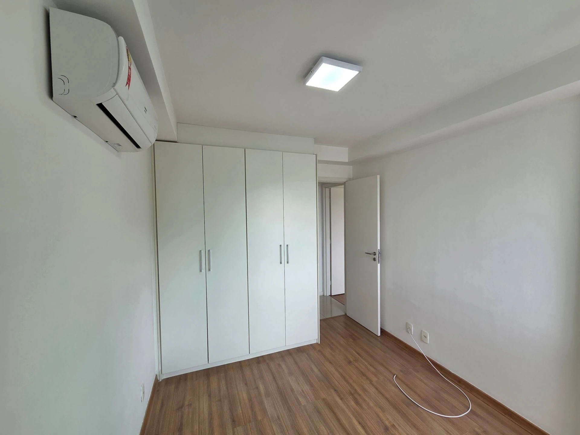 2-bedroom apartment with a mountain view in Rio de Janeiro — photo 5