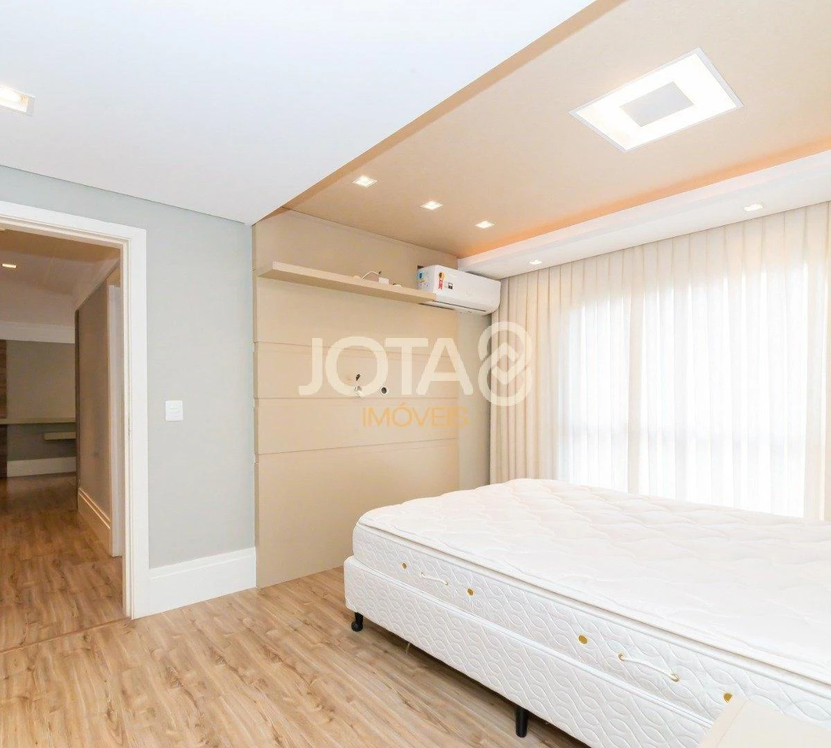 Furnished apartment, 79 m², with a home office — photo 33