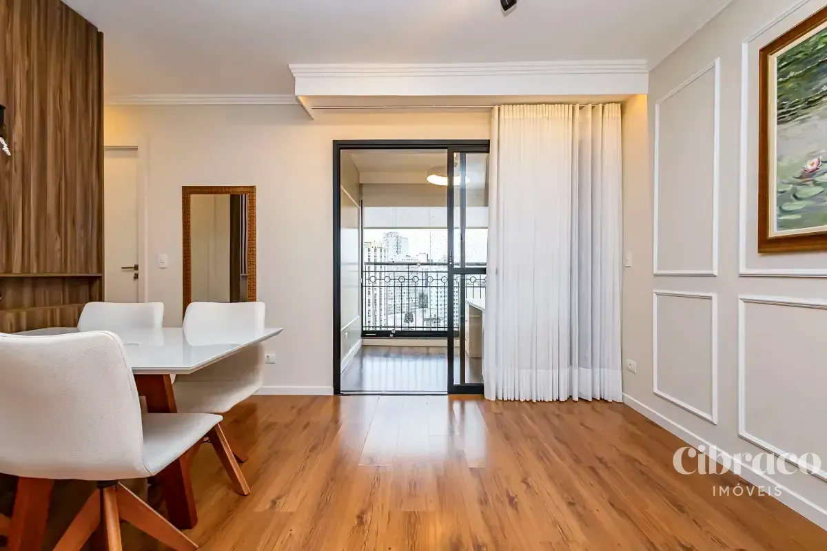 Apartamento con balcón, 2 dormitorios y 72 m² — photo 2
