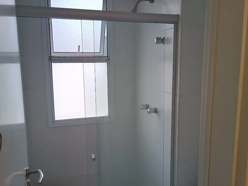 Apartamento de 3 quartos com janelas do piso ao teto — photo 39