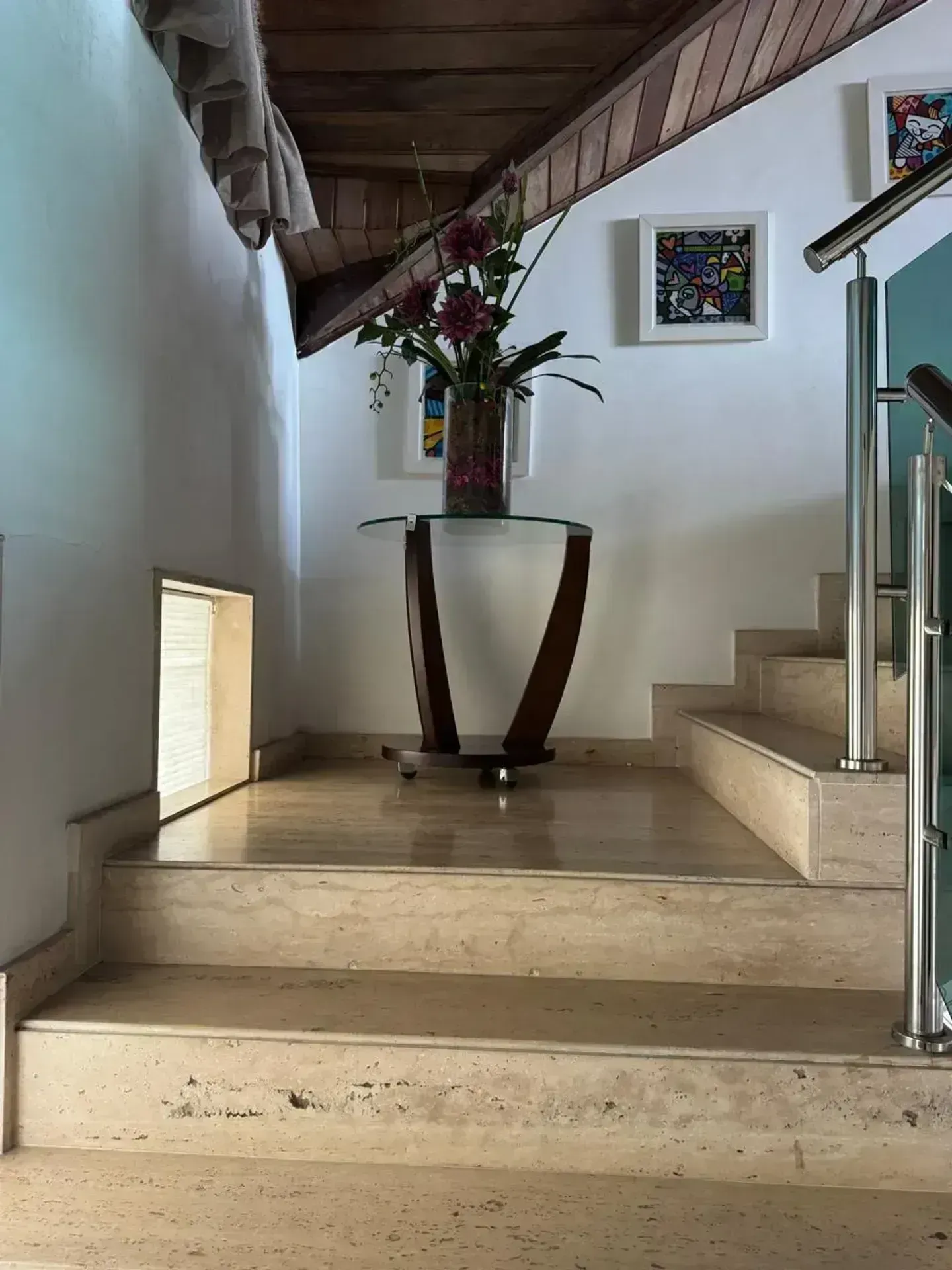 Furnished house with 6 suites and a private garden — photo 10