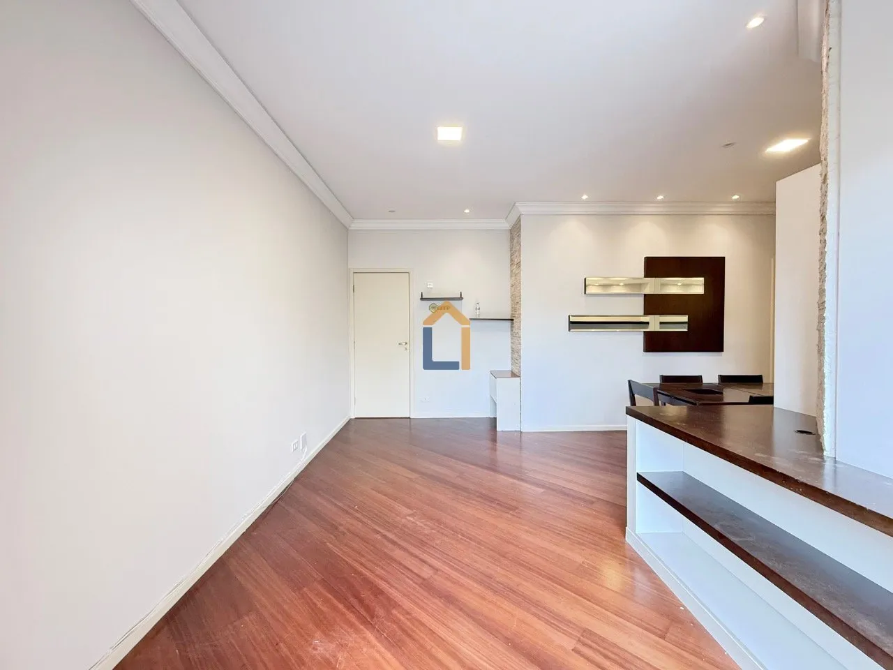 3-bedroom apartment with a washing machine in Curitiba — photo 62