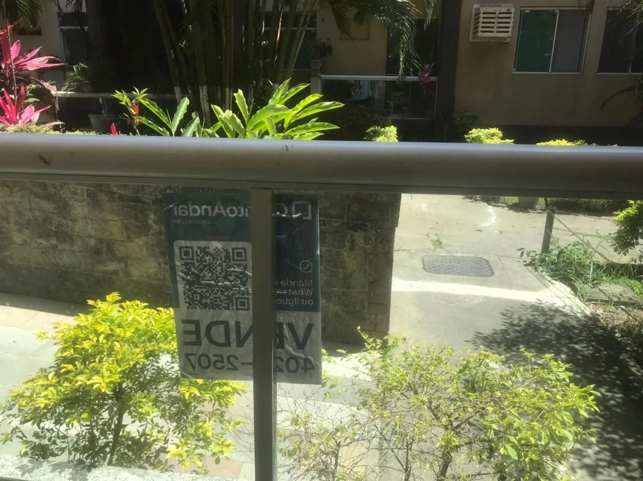 Unfurnished 2-bedroom apartment with a balcony — photo 34