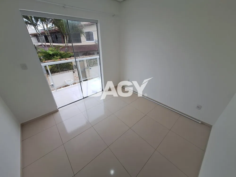 155 m² house with 2 bedrooms and a guest half-bath — photo 13