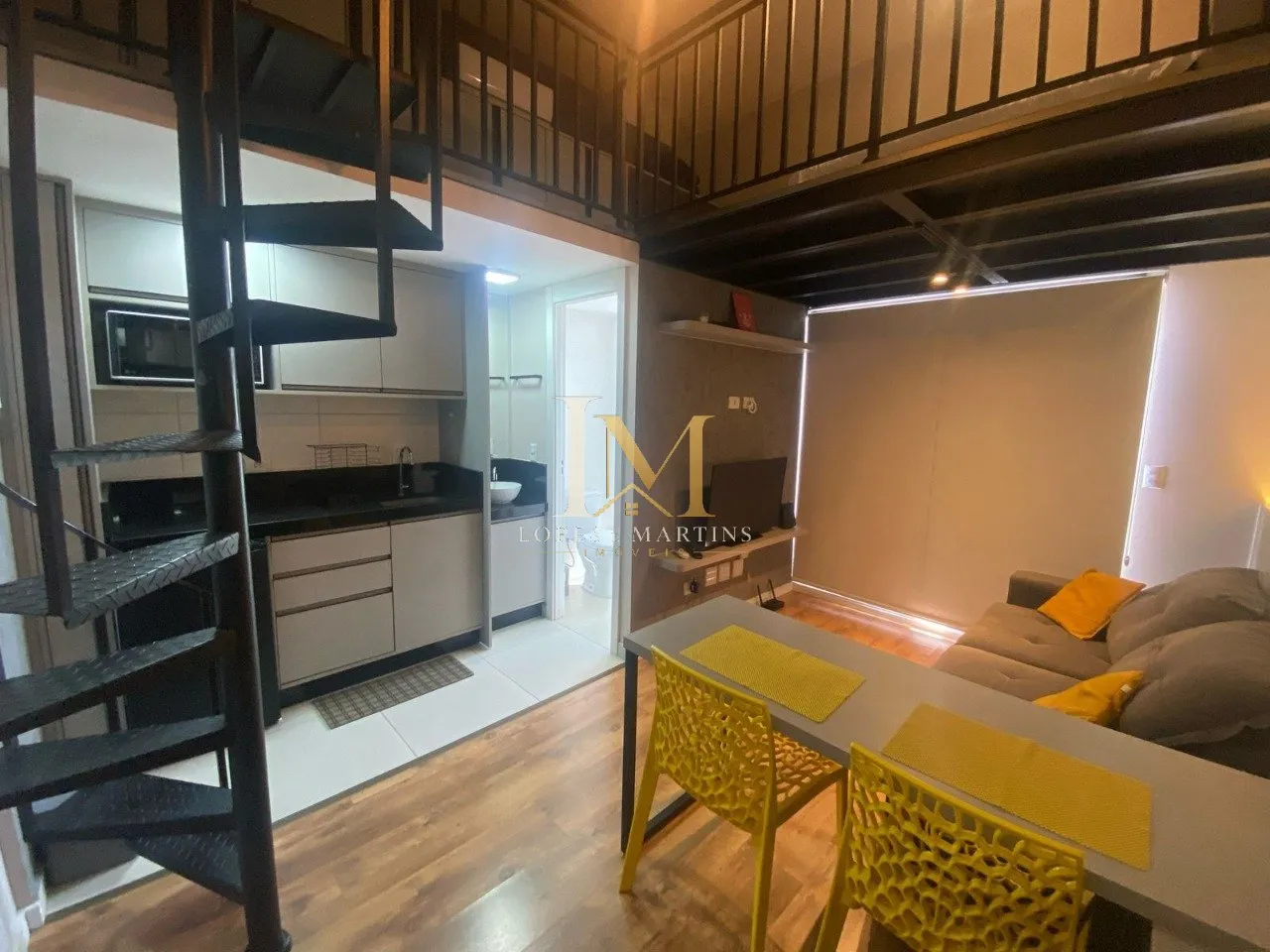 Furnished 1-bedroom apartment with 32 m² and balcony — photo 3