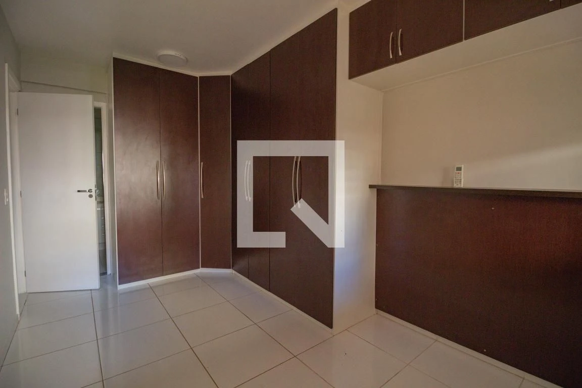 Furnished apartment, 75 m², with a walk-in closet — photo 18