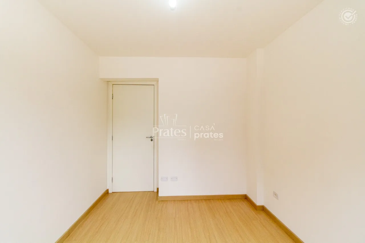 1-bedroom apartment with private balcony and gas open-plan kitchen — photo 11