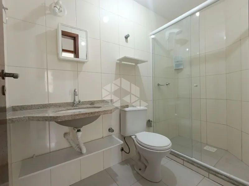 2-bedroom apartment in a building with a gym — photo 28