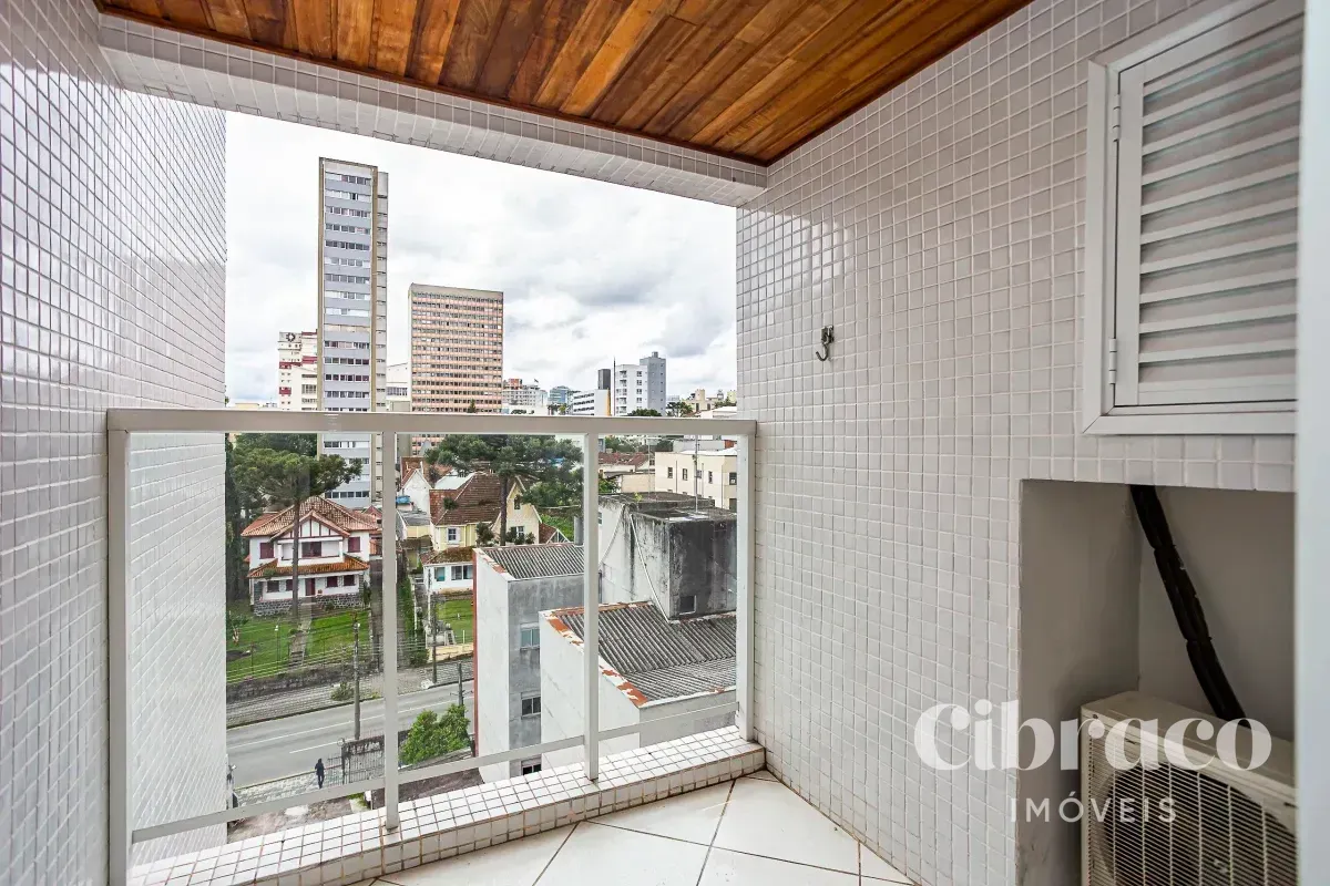 One-bedroom apartment in a building with a gym — photo 14