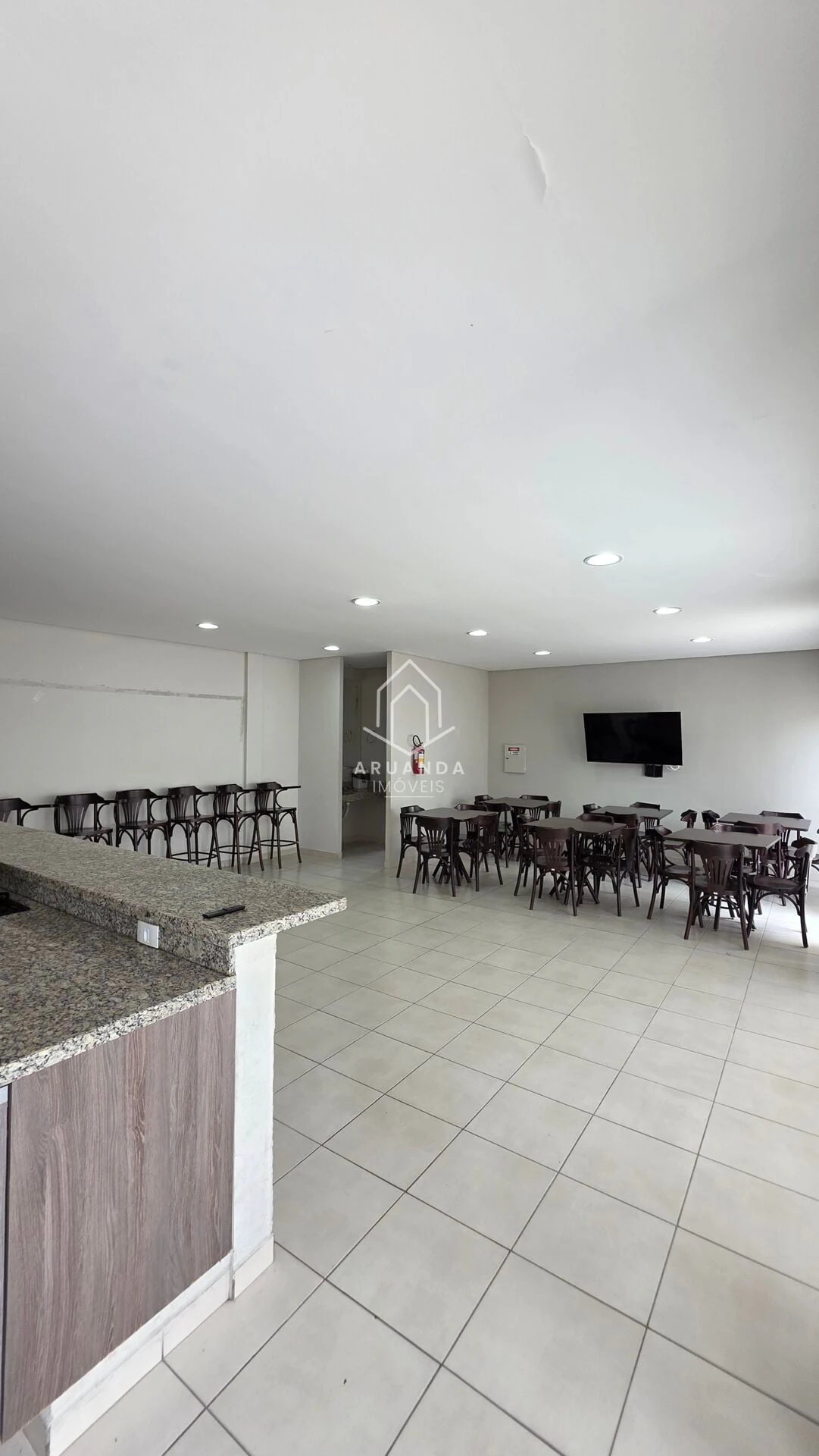 Apartamento mobiliado com espaço de home office e 2 quartos — photo 28