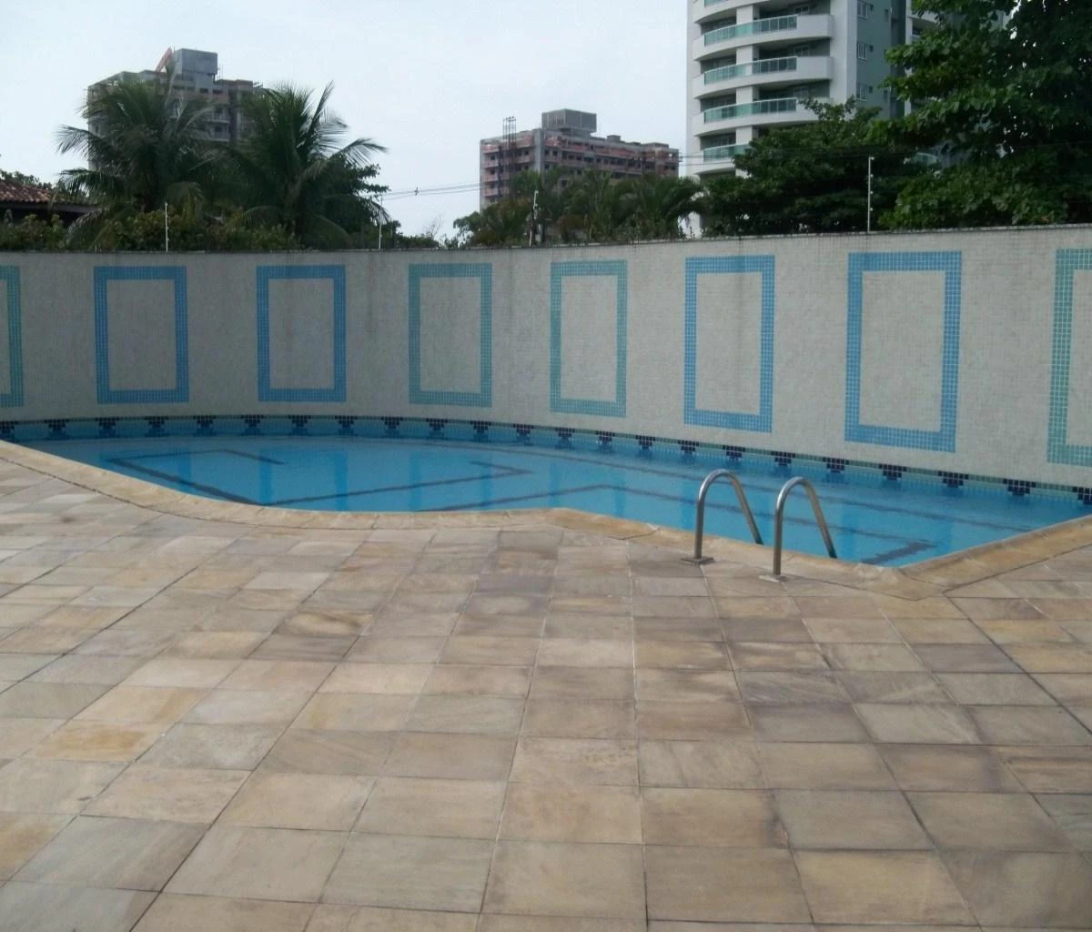 Apartamento sem mobília com 4 quartos e 3 banheiros — photo 31