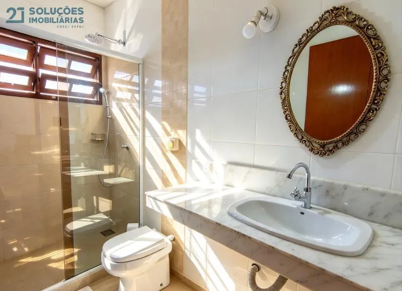 Casa de 4 quartos com janelas do piso ao teto, Jurerê — photo 17