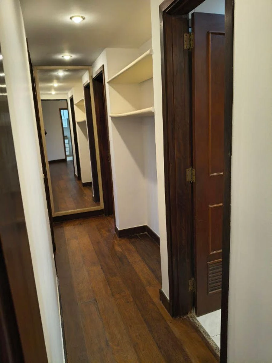 Квартира з 3 спальнями та видом на гори — photo 18