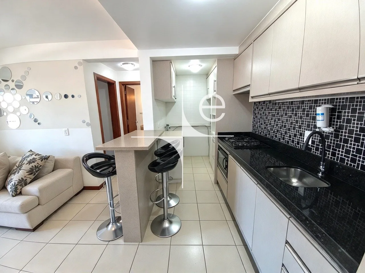Furnished apartment, 72 m², with a washing machine — photo 2
