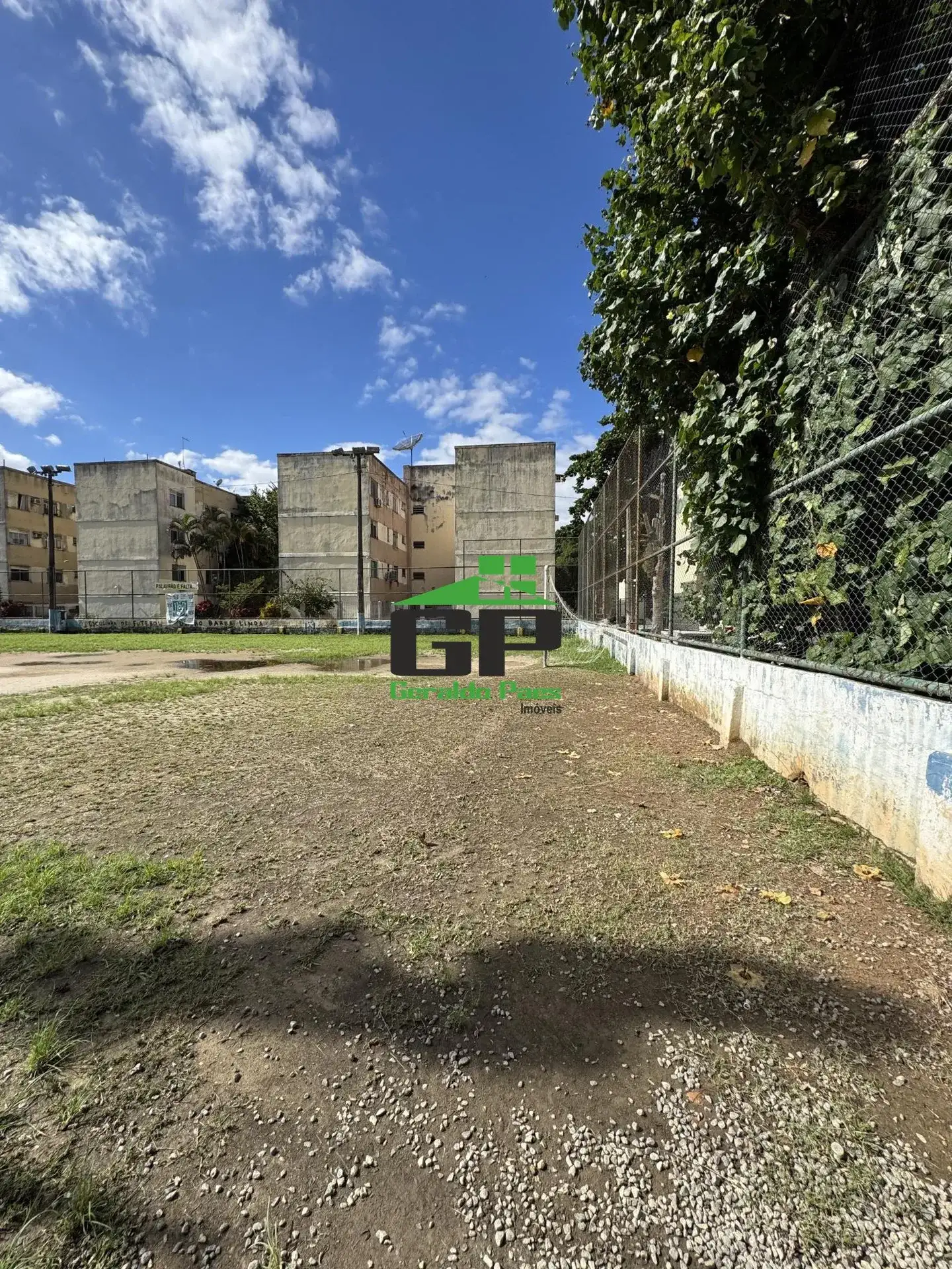 Apartamento de 2 quartos com 1 banheiro e vaga — photo 24