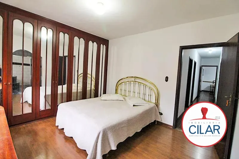 Unfurnished house with 4 bedrooms and 5 bathrooms — photo 19