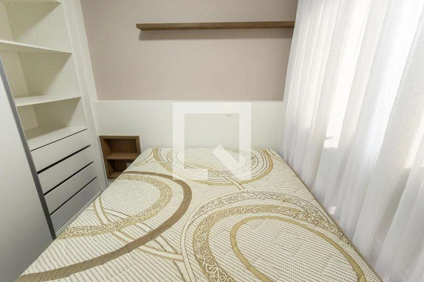 One-bedroom apartment with a home office in Curitiba — photo 7