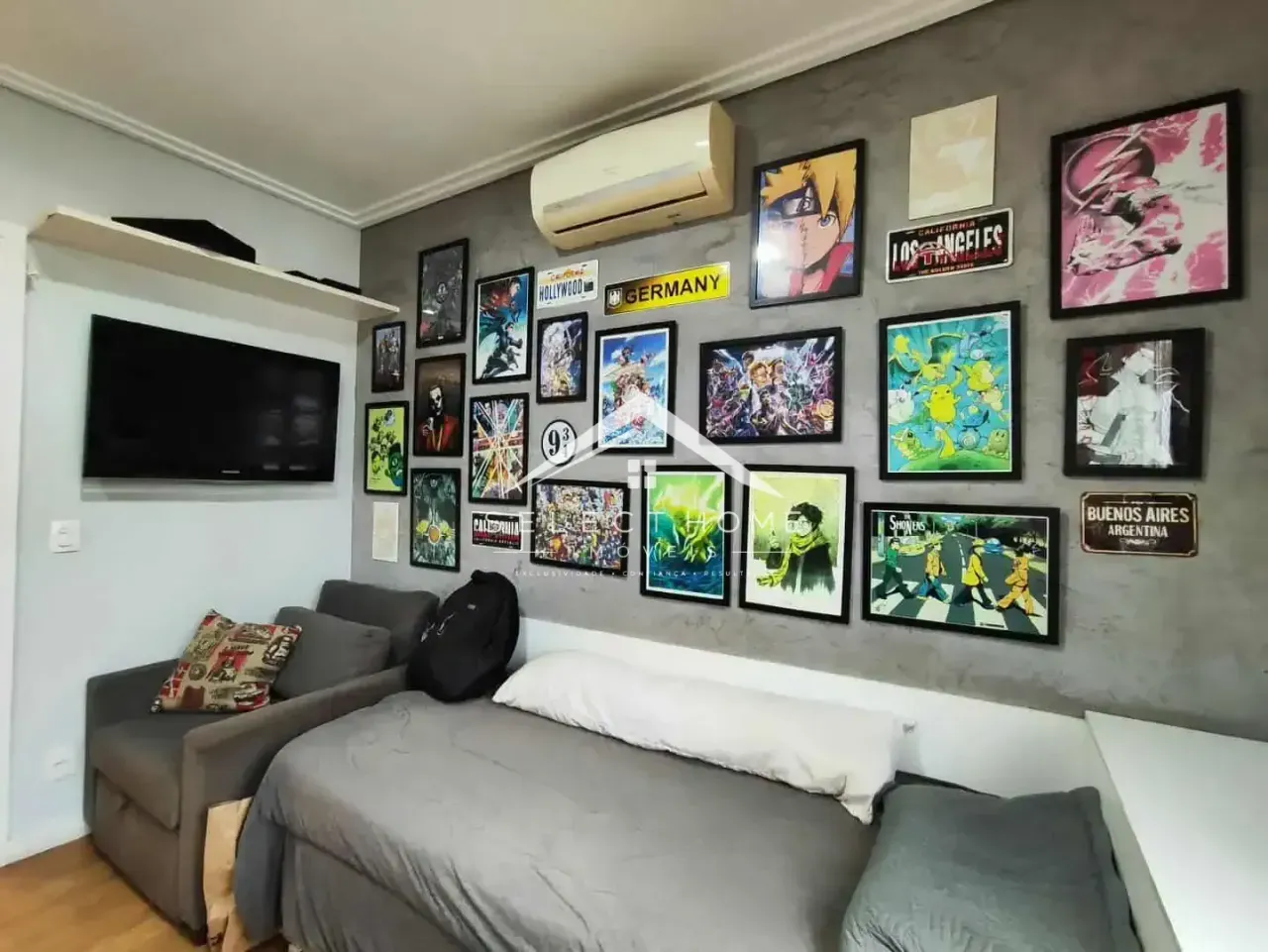 Floor-to-ceiling windows in a 4-bedroom apartment, 150 m² — photo 28